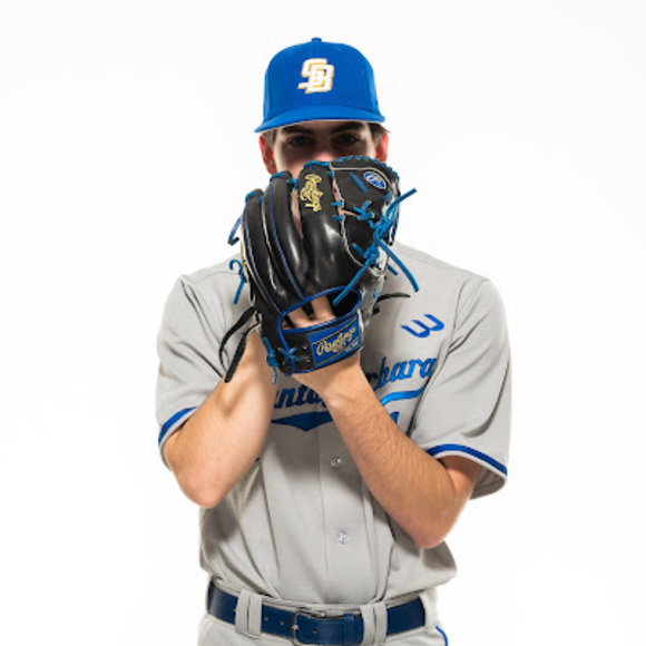 Profile Picture of Liam Martin (@liammartin16) on Poshmark