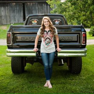 Profile Picture of Alyssa Hall (@alyssa9929) on Facebook