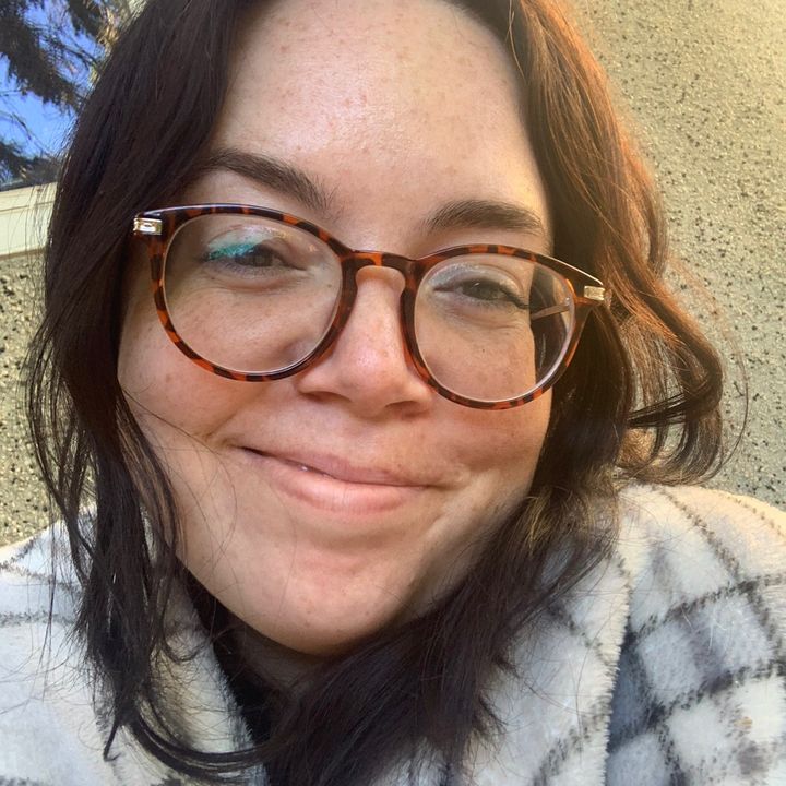 Profile Picture of Sarah Reads Romantasy 📚🗡️ (@sarahreadsromantasy) on Tiktok