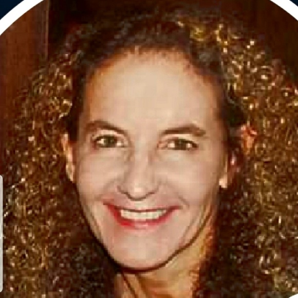 Profile Picture of Marcia Lukas (@lukasmarcia) on Poshmark