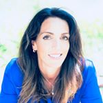 Profile Picture of Claire Newell (@athenaoxford) on Instagram