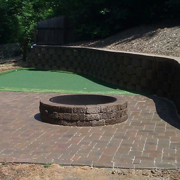 Profile Picture of Ariel Salgado (@ariel_salgado) on Poshmark