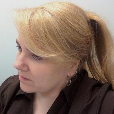 Profile Picture of Wendy Gibbons (@bukbuk33) on Twitter