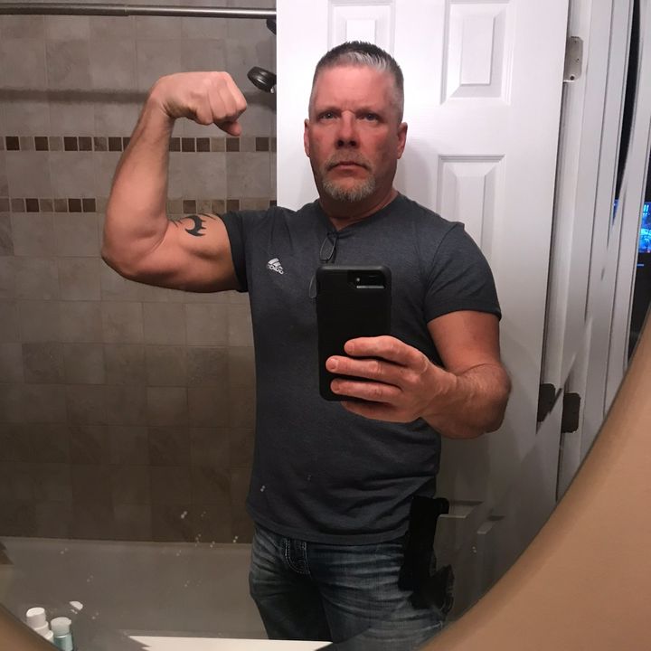 Profile Picture of Paully (@usernamelanepaul) on Tiktok