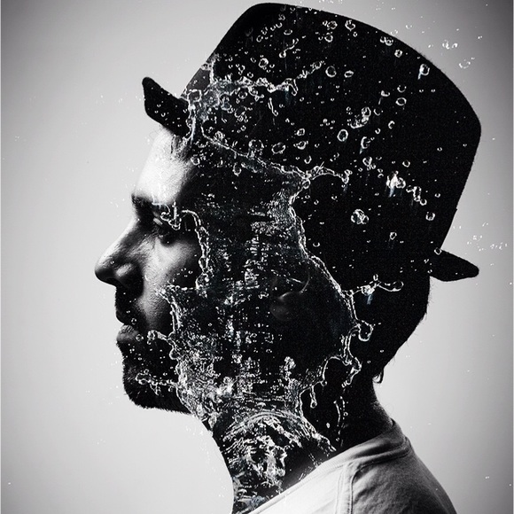 Profile Picture of Gary Compton (@flipinsydney) on Poshmark