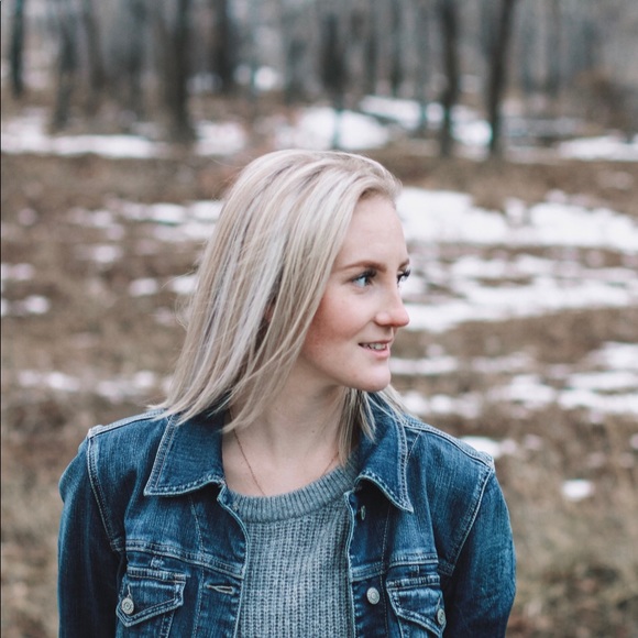 Profile Picture of Kristen Preddy (@kristen05preddy) on Poshmark