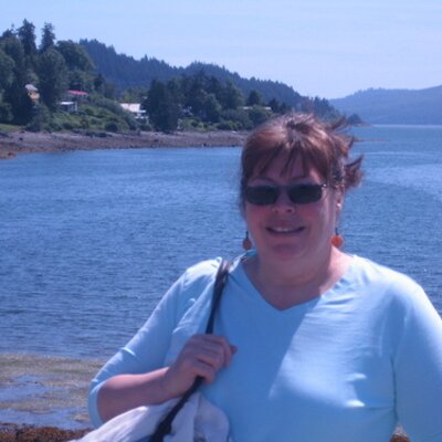 Profile Picture of Beth Flander (@@ejflanders) on Twitter