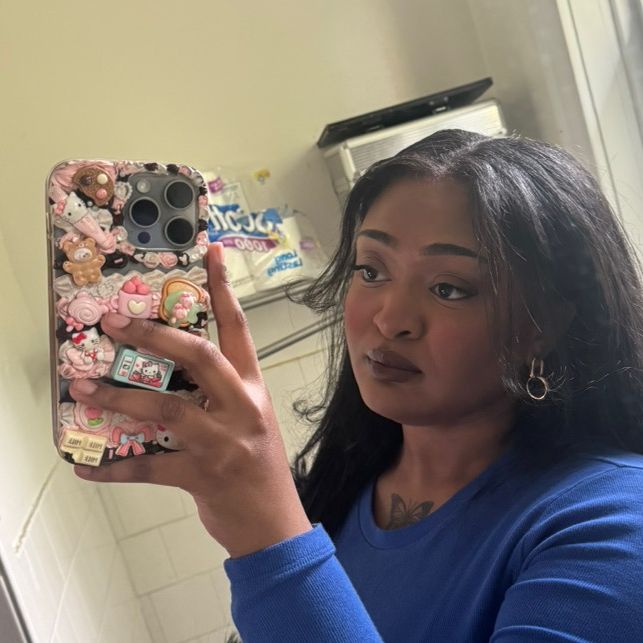 Profile Picture of   manuela ⁷ (@lalamanuela)... (@lalamanuela) on Tiktok