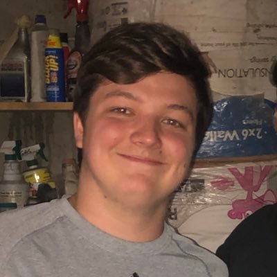 Profile Picture of Aaron Warner (@_Aaron13_) on Twitter