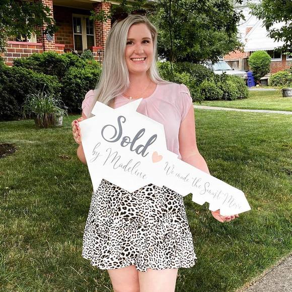 Profile Picture of Madeline Smart (@madelinesweet) on Poshmark