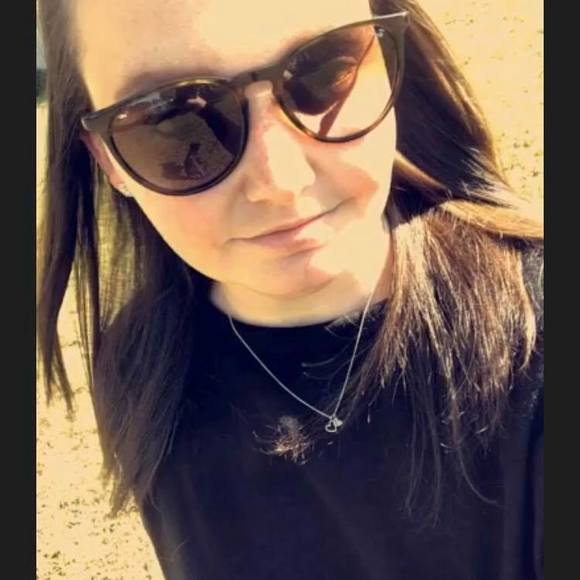 Profile Picture of Brianna Willette (@karatechick1996) on Poshmark
