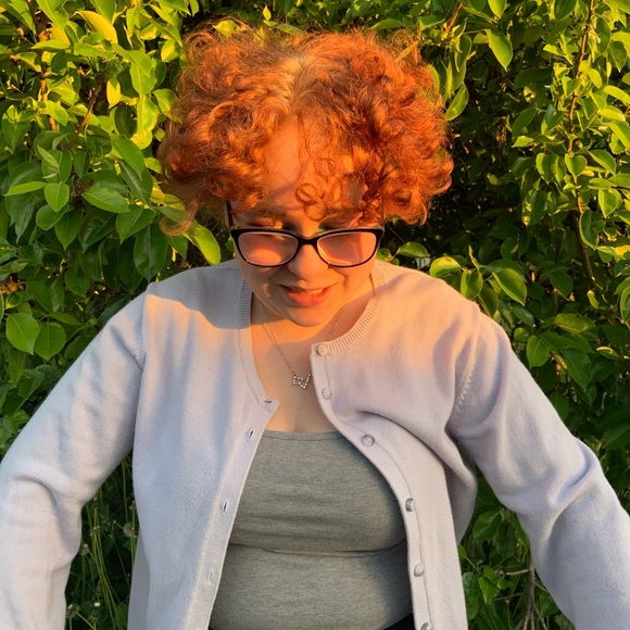 Profile Picture of Idella West (@idxx) on Poshmark