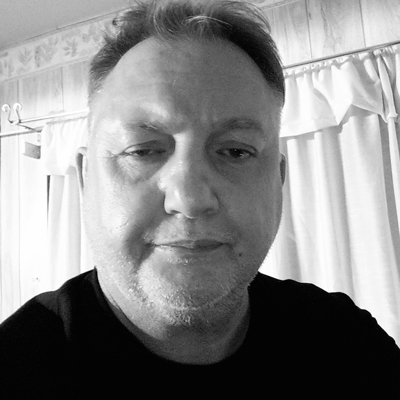 Profile Picture of Paul Gifford (@lanumanfan) on Poshmark
