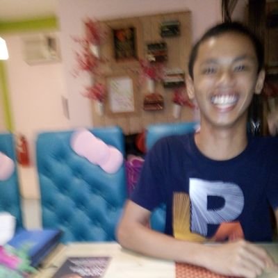 Profile Picture of Paul Penande Serafin (@oohmrpaul) on Twitter