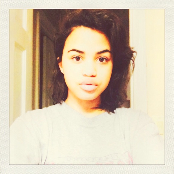 Profile Picture of Faith Phinazee (@fap_03) on Poshmark