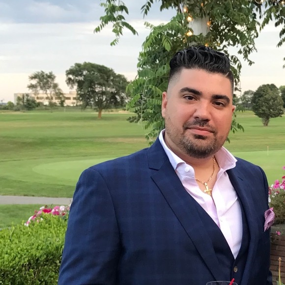 Profile Picture of Joseph Calandra (@jcalandra114) on Poshmark