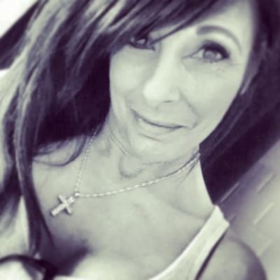 Profile Photo of Linda Burt (@Vintageruby) on Twitter