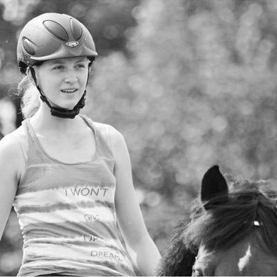 Profile Picture of Lilly Schneider (@lillymarie01) on Twitter