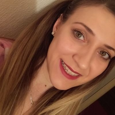 Profile Picture of Coralie.simon (@Coraliesmn) on Twitter