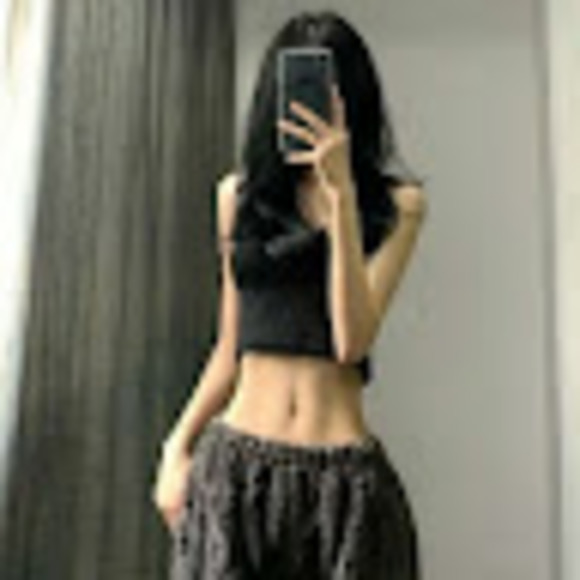 Profile Picture of Jordan Whiting (@jamiewhi497) on Poshmark