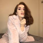 Profile Picture of Julia Dickson (@thisdickson) on Instagram