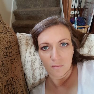 Profile Picture of Angela Carlisle (@GirlCarlisle) on Twitter