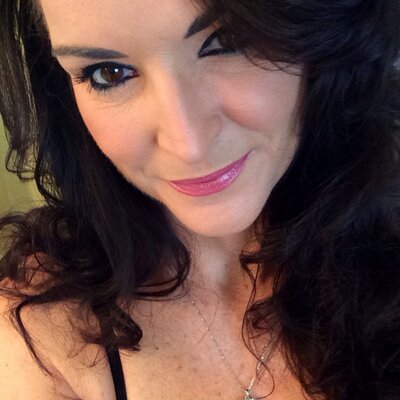 Profile Picture of Karyn (@Karyn_Stephens) on Twitter