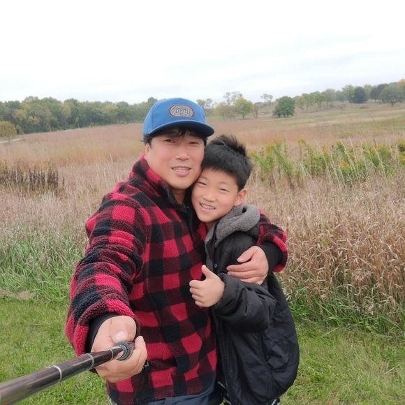 Profile Picture of Jinwon Jang (@november6day) on Poshmark