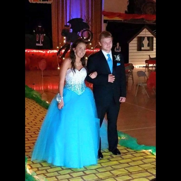 Profile Picture of Tammy Riffel (@triffel) on Poshmark