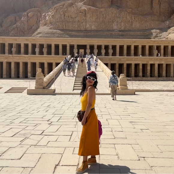 Profile Picture of Lucy Rivera (@lucy_riveras) on Poshmark