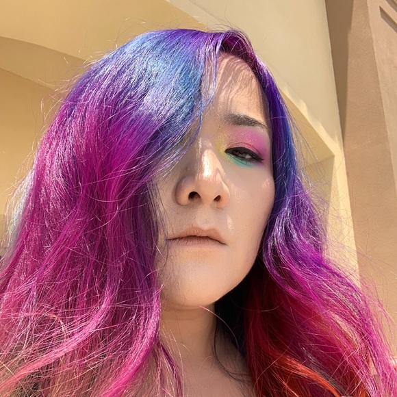 Profile Picture of Leah Hubert (@yanyanfan) on Poshmark