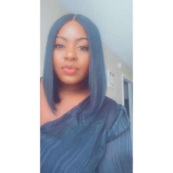 Profile Picture of Crystal Daniels (@crysd_) on Poshmark