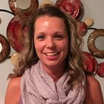 Profile Picture of Danielle Reinhard Archbold (@drarchbold) on Instagram