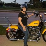 Profile Picture of monawebb (@flamingo_mona) on Instagram