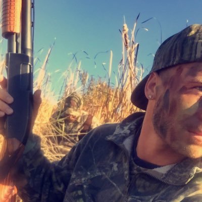 Profile Picture of John Wallschlaeger (@PapaNip) on Twitter