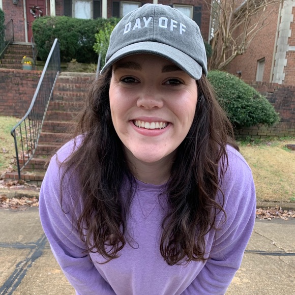 Profile Picture of Amelia Mackey (@ameliazmack) on Poshmark