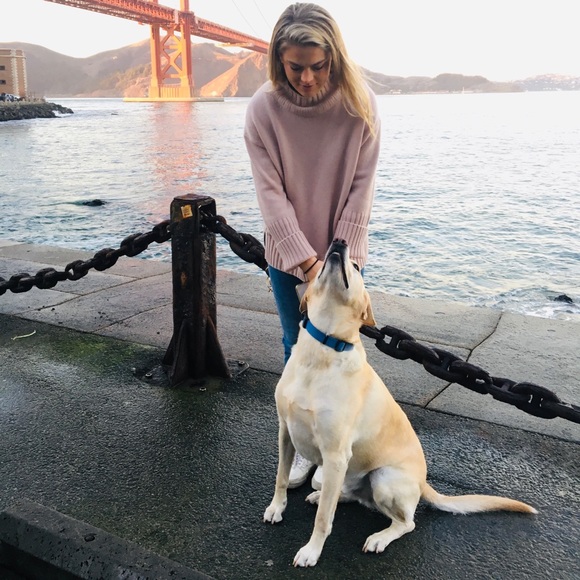 Profile Picture of Carly Bell (@bellcp) on Poshmark