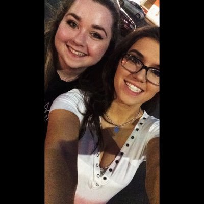 Profile Picture of Alexa Esposito (@alexaaesposito) on Twitter