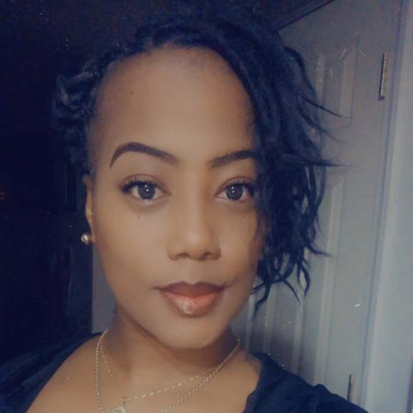 Tosha Hamilton - Poshmark Profile Picture of Tosha Hamilton (@thamilton8989) on Poshmark