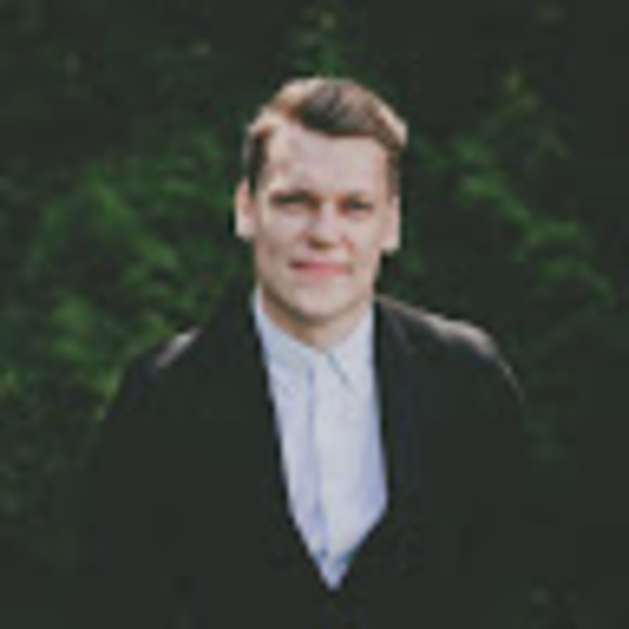 Nathaneal Mavis - Poshmark Profile Picture of Nathaneal Mavis (@mavisnathaneal) on Poshmark