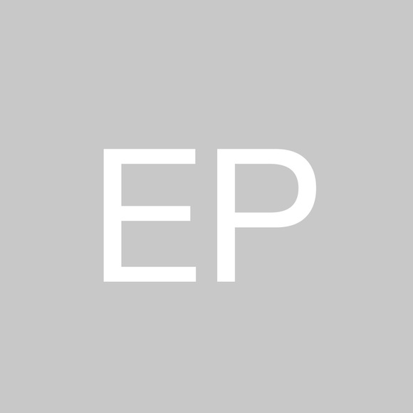 Profile Picture of Eve Persak (@empersak) on Poshmark