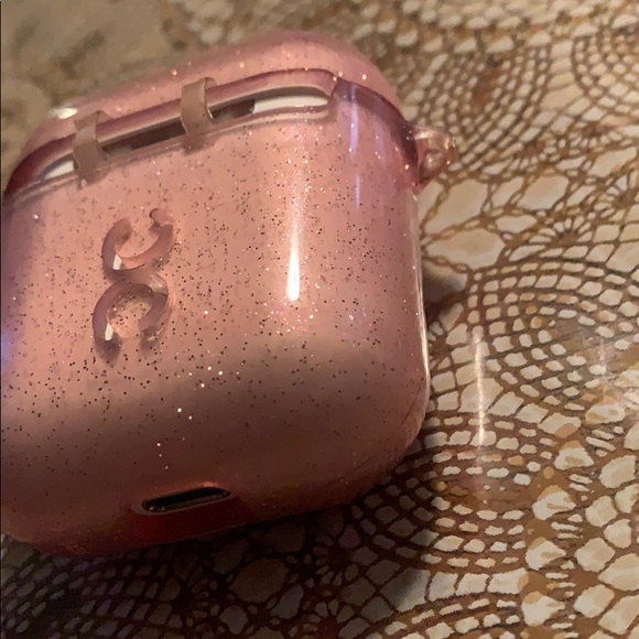 Profile Picture of Adriana Resendiz (@oh_itz_nena) on Poshmark