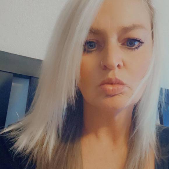 Profile Picture of Ashlee Belote (@ashleebelote) on Poshmark