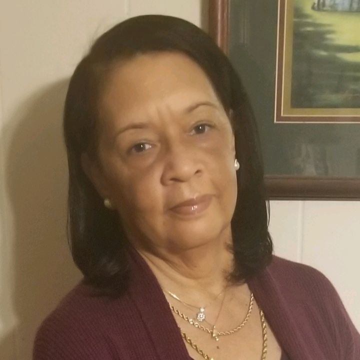 Profile Picture of Shirley Roach (@@shirleyroach2) on Tiktok