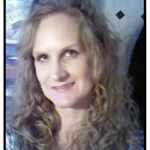 Profile Picture of Amy Settlemyer (@blushfrost) on Instagram