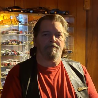 Profile Picture of Dennis Wuchter (@dennis.wuchter.5) on Facebook