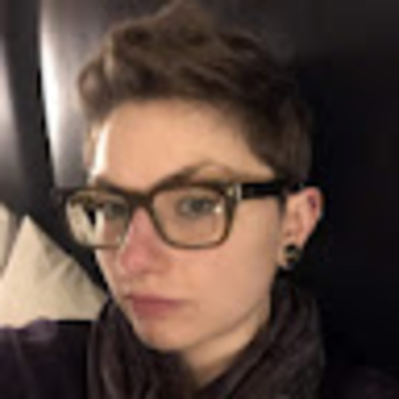 Profile Picture of Corina Doleski (@cdole87) on Poshmark