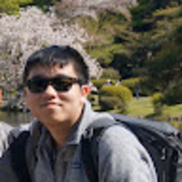 Profile Picture of Eric Huang (@ehuang41) on Poshmark
