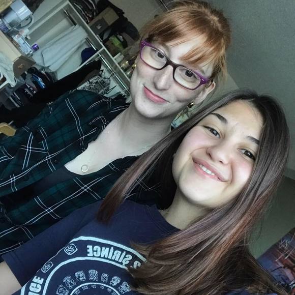 Profile Picture of Lindsey Allaby (@lindseyallaby) on Poshmark