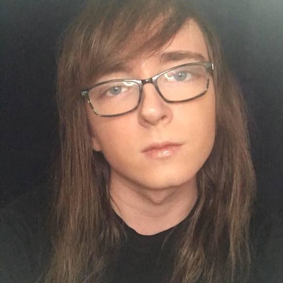 Profile Picture of Ryan Clarken (@vegan666) on Poshmark